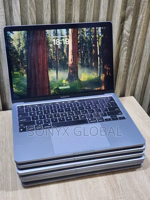 Laptop Apple MacBook Pro 2020 16GB Apple M1 SSD 1T