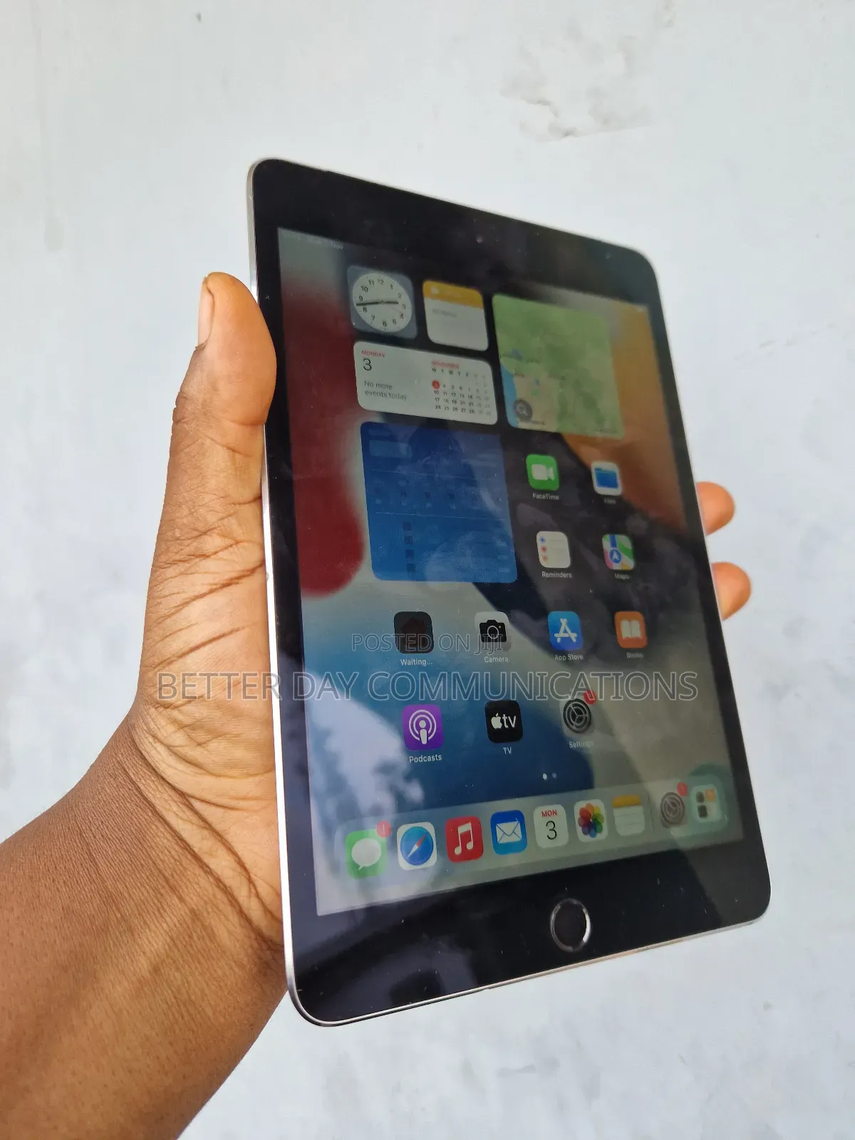 Apple iPad mini 4 64 GB Gray