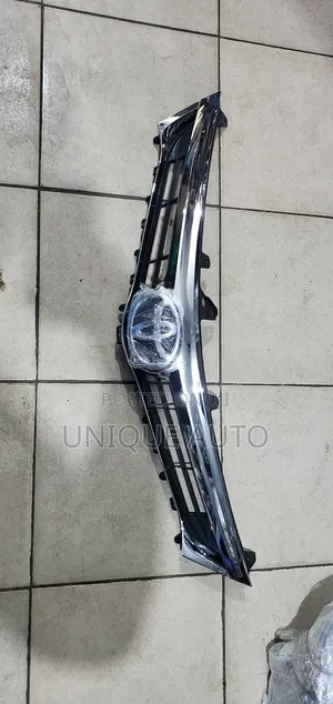 Front Grille 2013 Toyota Avalon