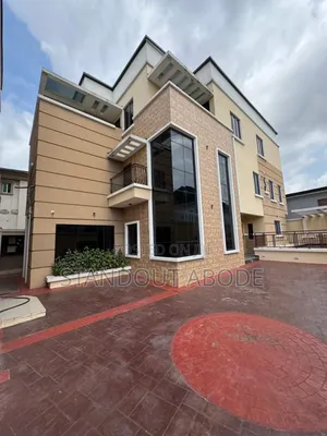 5bdrm Duplex in In An Estate, Omole Phase 1 for sale