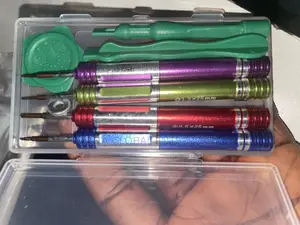Precision Screwdriver for iPhones