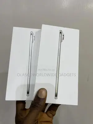 New Apple iPhone Air 256 GB Gold