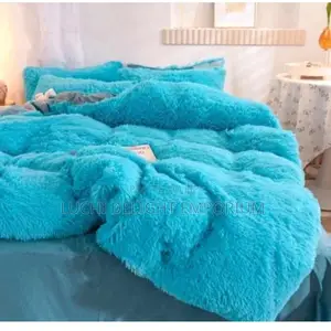 Luxury Bedsheets Fur Duvet With Plain Bedsheet and 4pillowcases