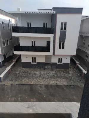 5bdrm Duplex in Mabushi for sale