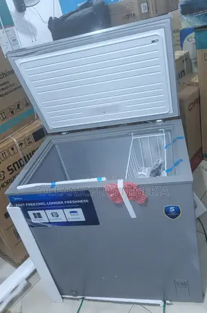 Midea 200l Chest Freezer (Mdrc277fzg43ngg) With Reliable Performance