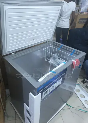 Midea 200l Chest Freezer (Mdrc277fzg43ngg) With Extra Storage Space