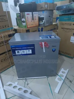 Midea 200l Chest Freezer (Mdrc277fzg43ngg) Built for Everyday Use