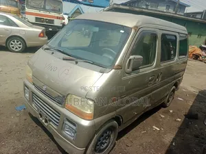 Suzuki Every 2010 Gold