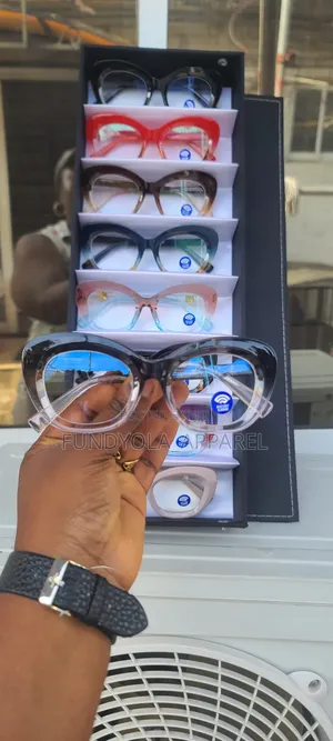 Bold Extra Clear Uv Eyeglasses