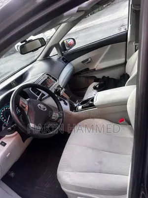 Toyota Venza V6 2011 Gray