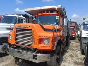 Mack Tipper Truck (10tires) Rd Model