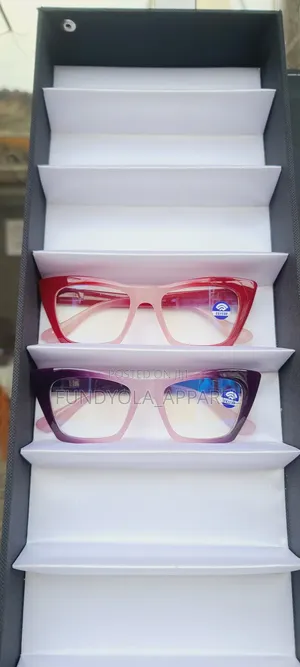 Female Cat Eye Fashionable Glasses