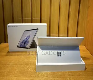 Laptop Microsoft Surface Pro 9 8GB Qualcomm Snapdragon X Plus SSD 256GB
