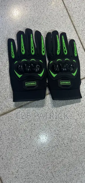 Gloves(Lemon and Black)