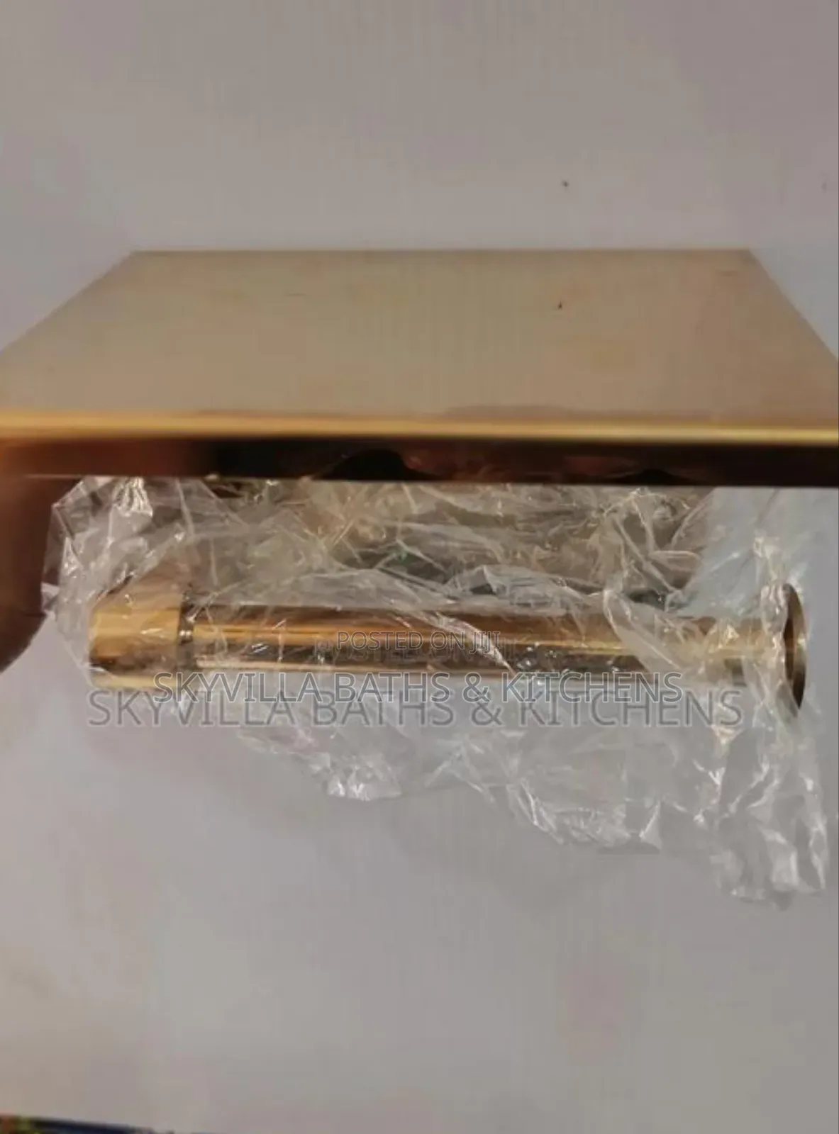 Gold Tissue Holder