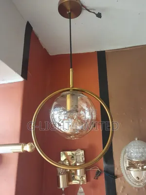 Dropping Pendant Light