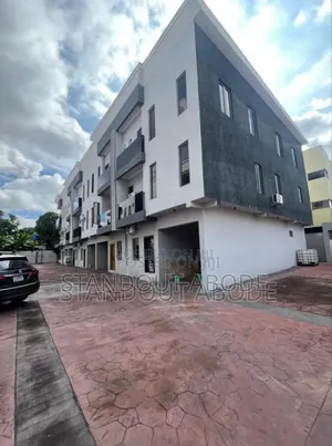 4bdrm Duplex in Inside An Estate, Maryland for sale