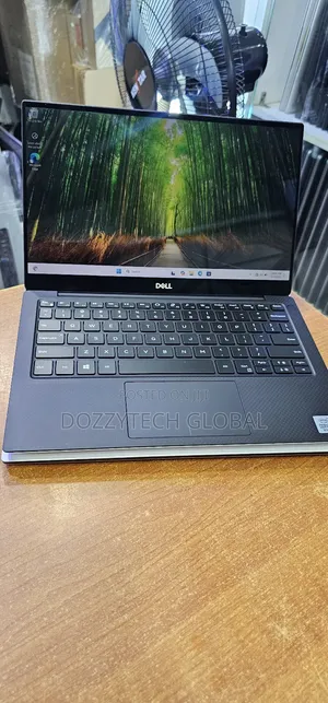 Laptop Dell XPS 13 7390 16GB Intel Core i7 SSD 512GB