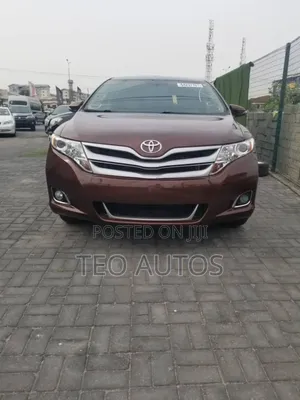 Toyota Venza XLE 4dr Wagon (3.5L 6cyl 6A) 2014 Brown