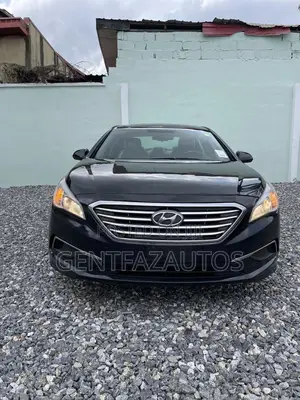 Hyundai Sonata Base Sedan FWD (2.4L 4cyl 6A) 2016 Black