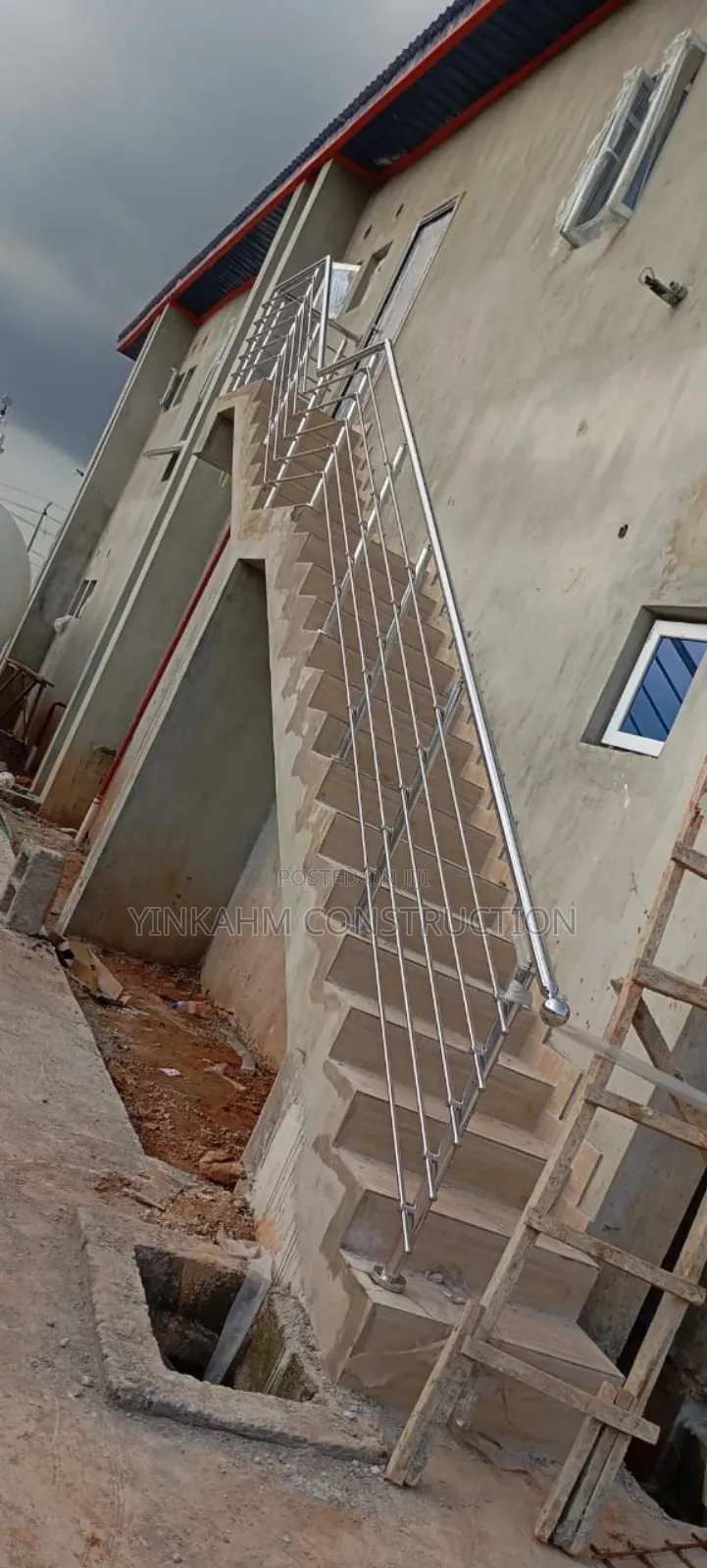Building Contractor