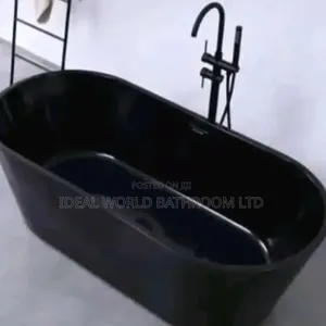 Black Bath Tub