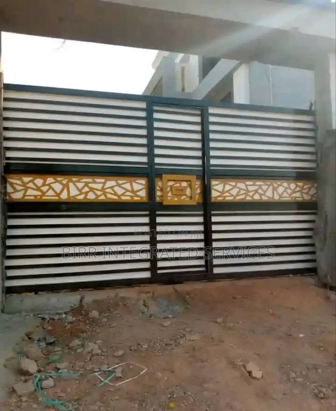 Gate, Top Quality Gate