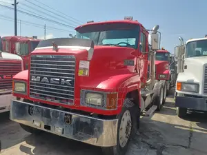 Mack Trailer Truck (Red)