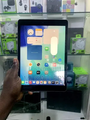 Apple iPad 10.2 (2020) 32 GB Black