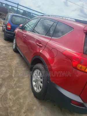 Toyota RAV4 LE 4dr SUV AWD (2.5L 4cyl 6A) 2014 Red