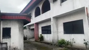 6bdrm Duplex in Cocaine Estate, Off for sale