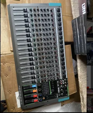 Yamaha 16channels Mixer, With Us Direct Recording, and Eq