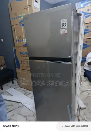 260l Top Freezer Fridge By Lg In Platinum Silver