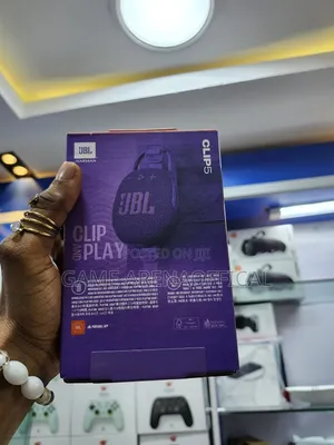 JBL Clip 5 – Take Your Music Anywher