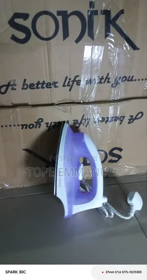 Sonik Low-Wattage Dry Iron – 250w Solar-Friendly Electric Iron