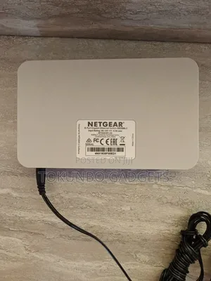 Netgear Gs208v2 8-Port Gigabit Ethernet Switch (White)