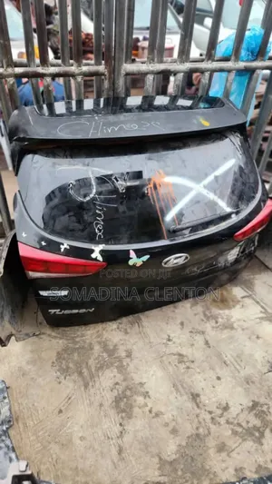 Complete Booth Hyundai Tucson 2017