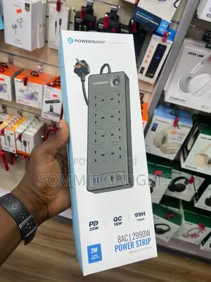 Powerology 8ac 2990w Power Strip Pd 20w