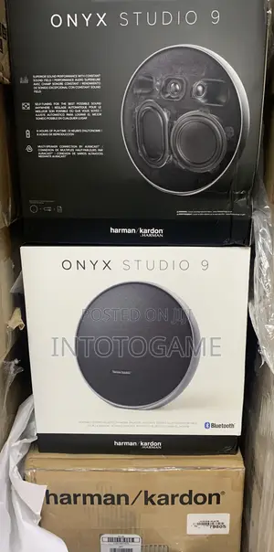 Onyx Studio 9 by Harma Kardon