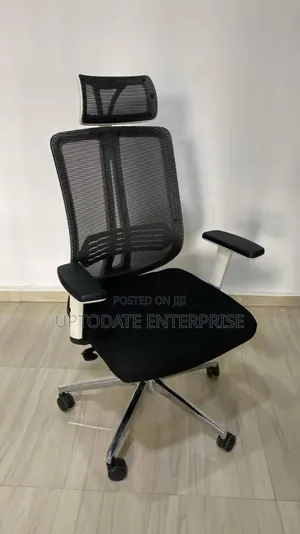 Swivel Office Chair With Ergonomic Design
