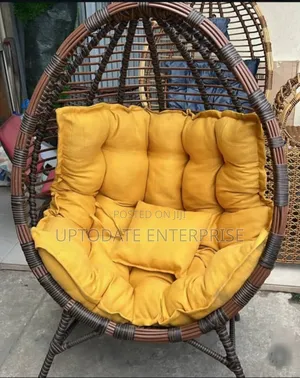 Basket Swing With Cushion