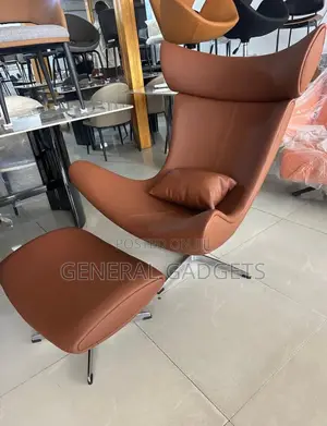 Quality Accent Chair With Foot Rest