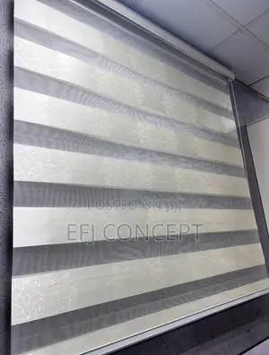 Completely Plain White Crown-Like Design for Day and Night Window Blin