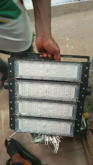 200 Watts 4 Eye Floodlight