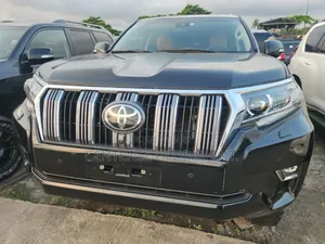 Toyota Land Cruiser Prado 2023 Black