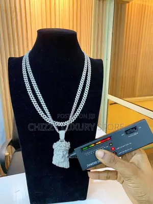 VVS Moissanite Diamond Jesus Pendant and Cuban Necklace