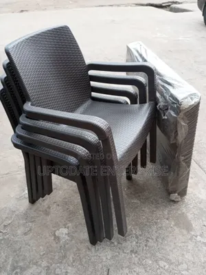 Plastic Restaurant Chair