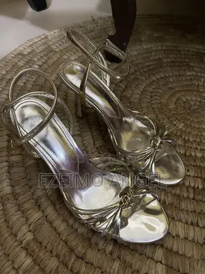 Pre Owned Women Heels