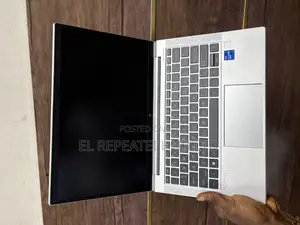 Laptop HP EliteBook 830 G8 16GB Intel Core i7 SSD 512GB