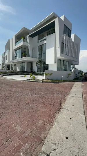 5bdrm Duplex in Osapa london for sale